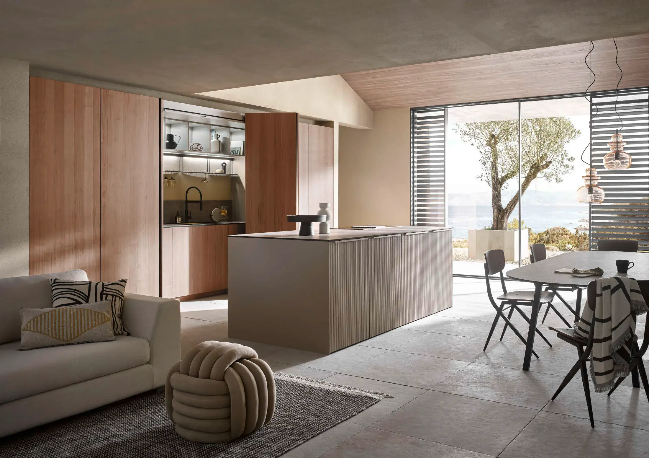 Bauformat Küchen – Sydney Strassburg Küchenzeile mit Hochschränken in Eiche-Dekor